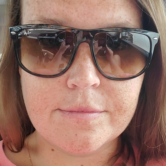 Ray Bans - Picture 2 of 4